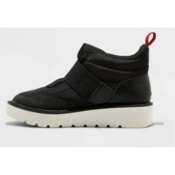 Women's Karla Water Repellent Sneaker Boots Black - Universal Thread - Picture 2 of 2
